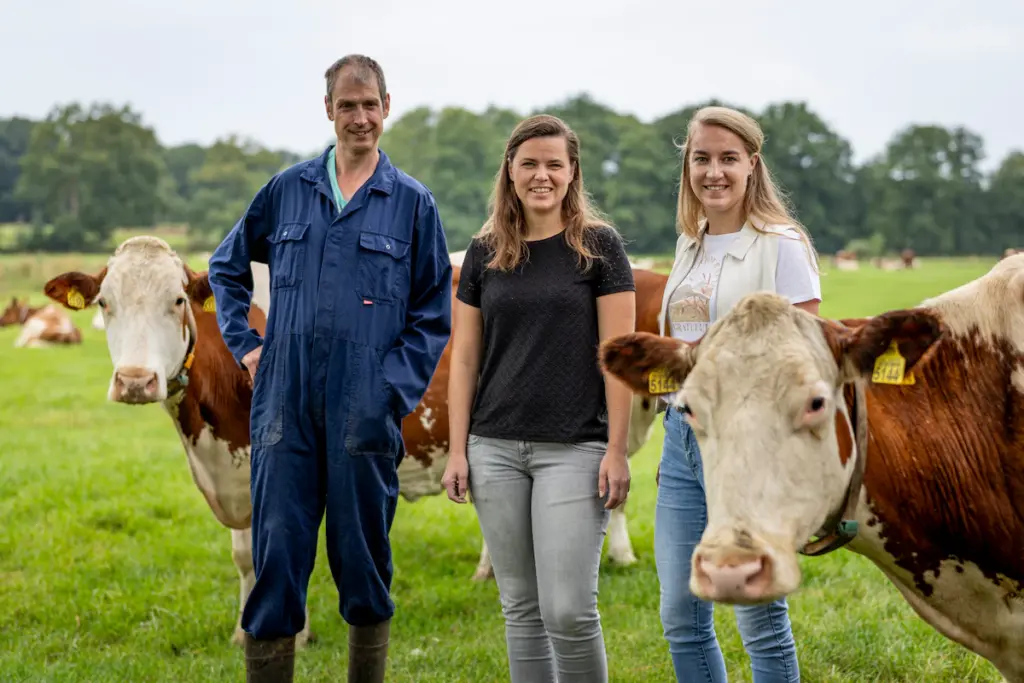 IN DE MEDIA | TUBANTIA Deze jonge Twentse boerinnen hebben hun blik gericht op de toekomst