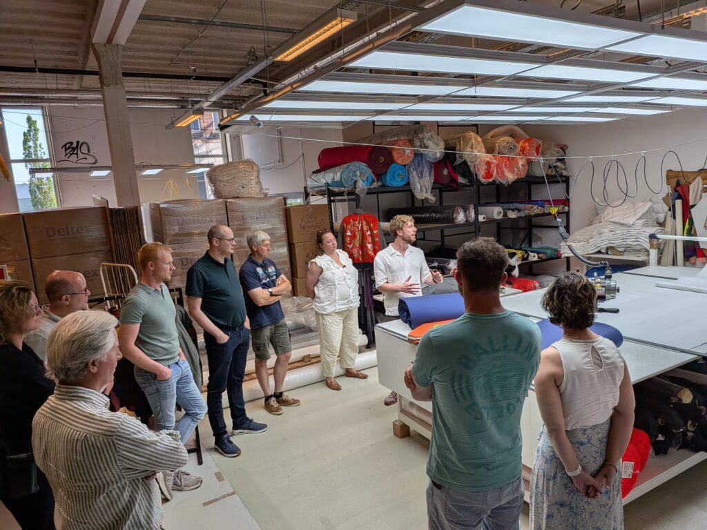 Leertraject | Verslag – 'Hoe breng je jouw verhaal over het voetlicht' bij ShelterSuit